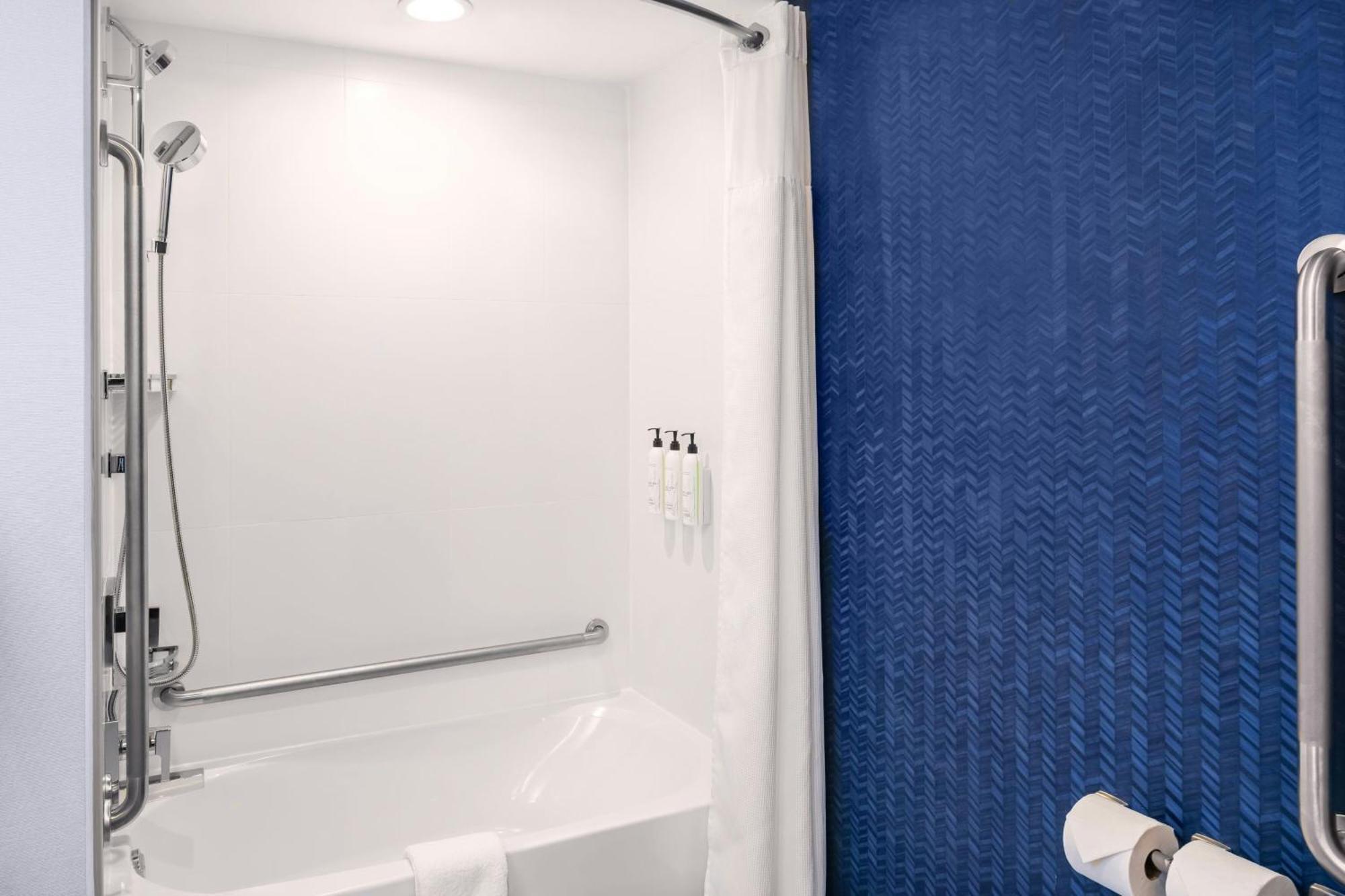 Fairfield By Marriott Inn & Suites Gravenhurst Muskoka 외부 사진